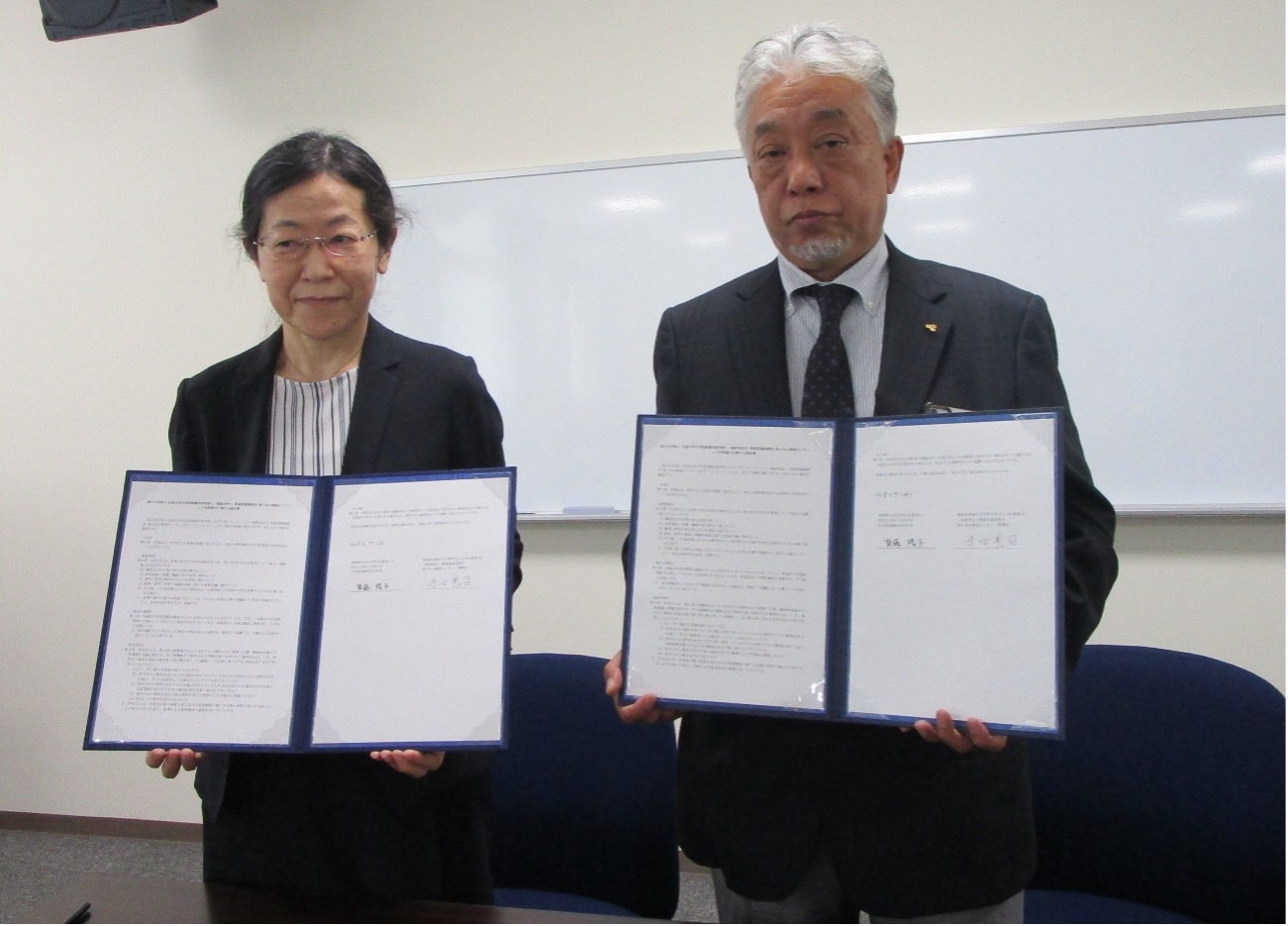 弘前大学大学院保健学研究科と学術協定を締結しました